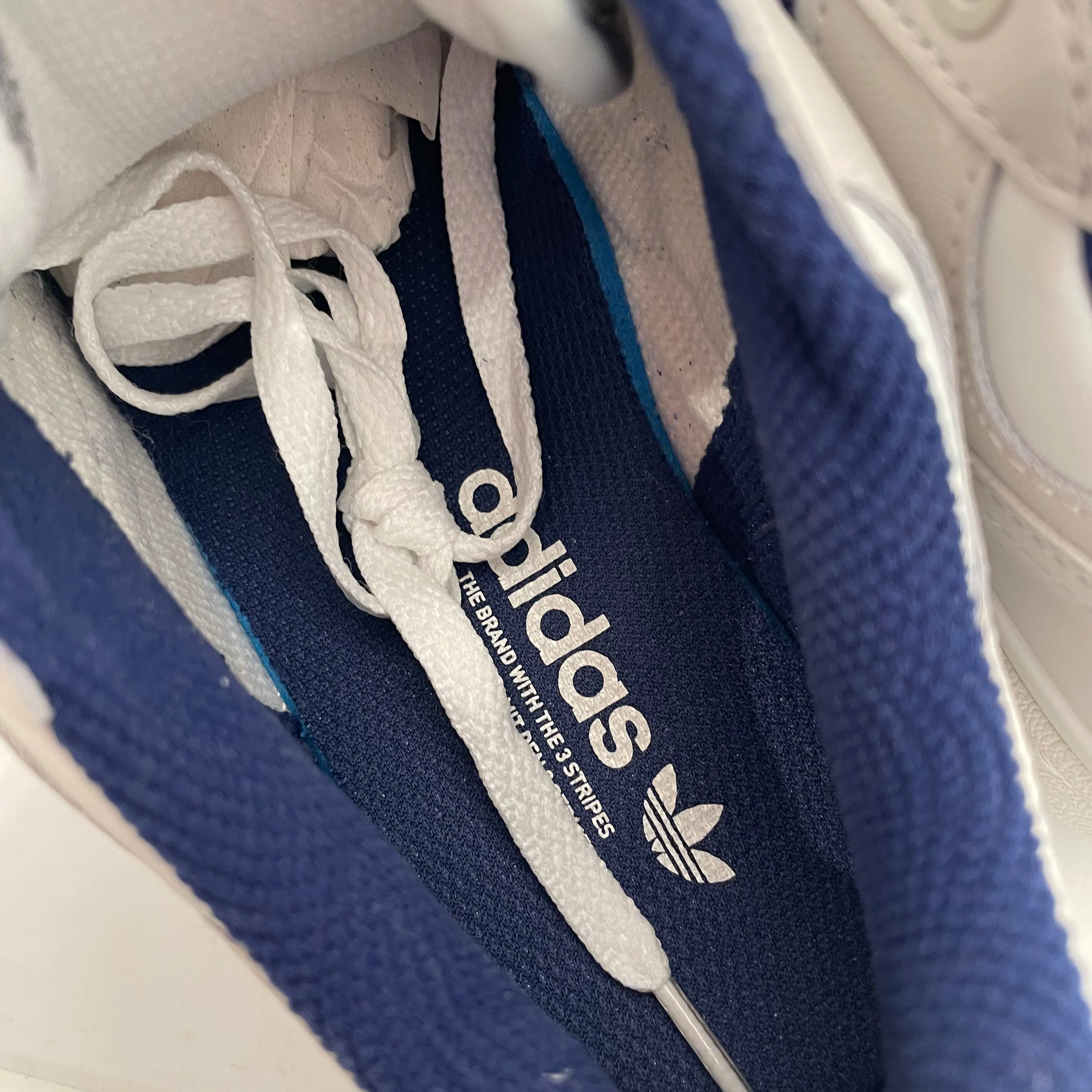 adidas/Low-Sneakers/Leather/SLV/Navy Blue Chunky Forums