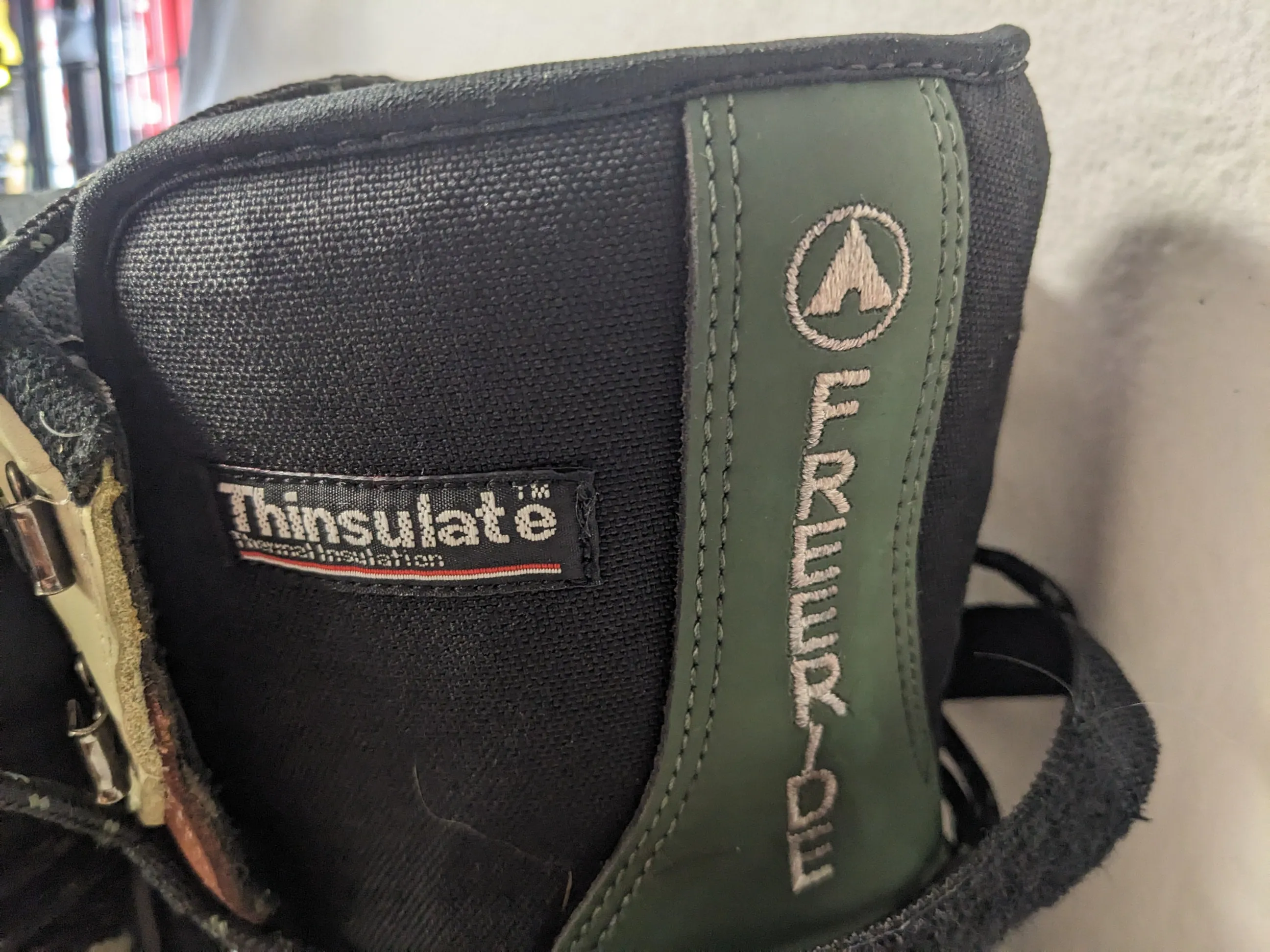 Airwalk Freeride Lace-Up Snowboard Boots Size 8 Color Green Condition Used