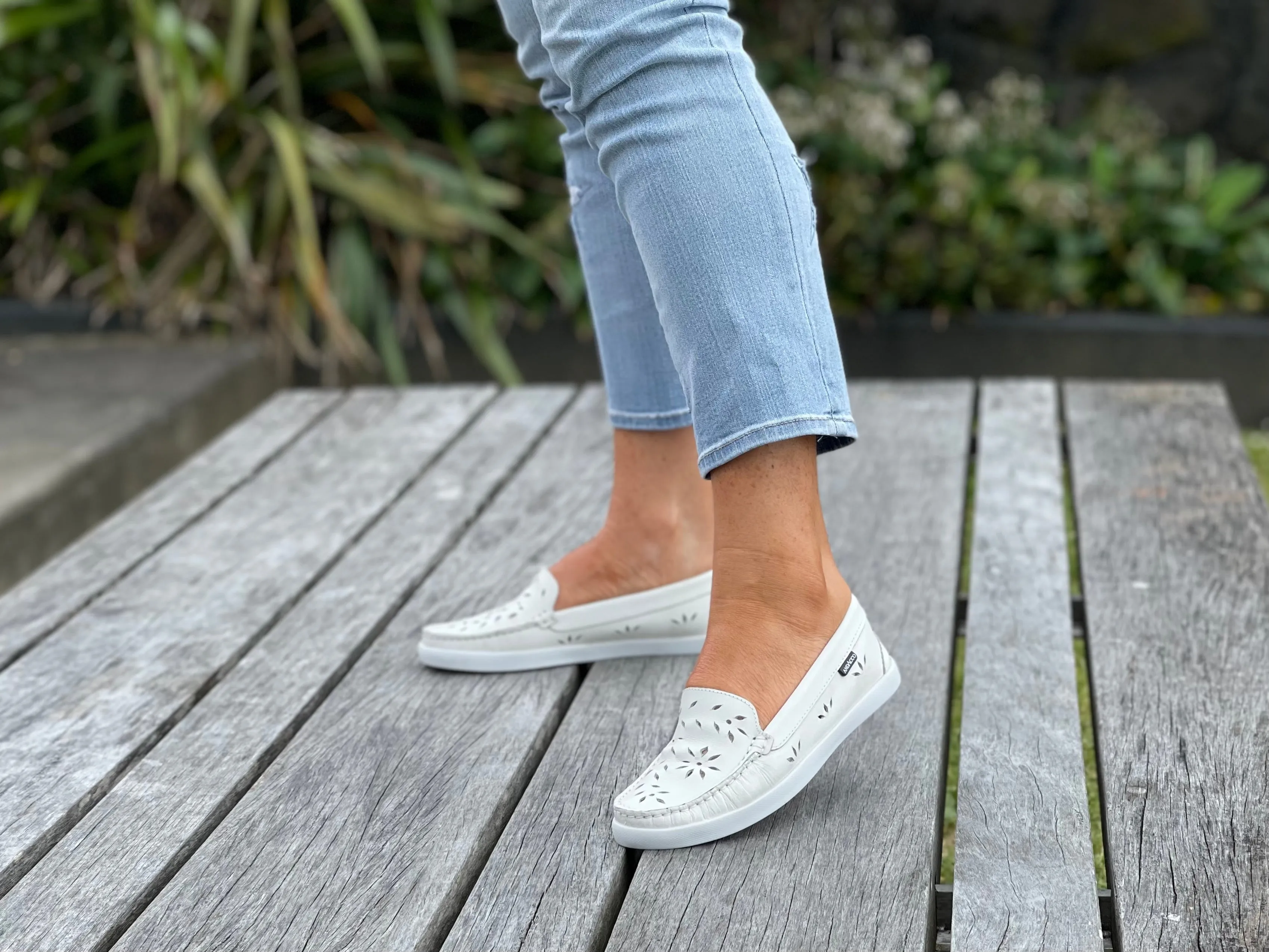 Andacco Piper available in 7 colours.