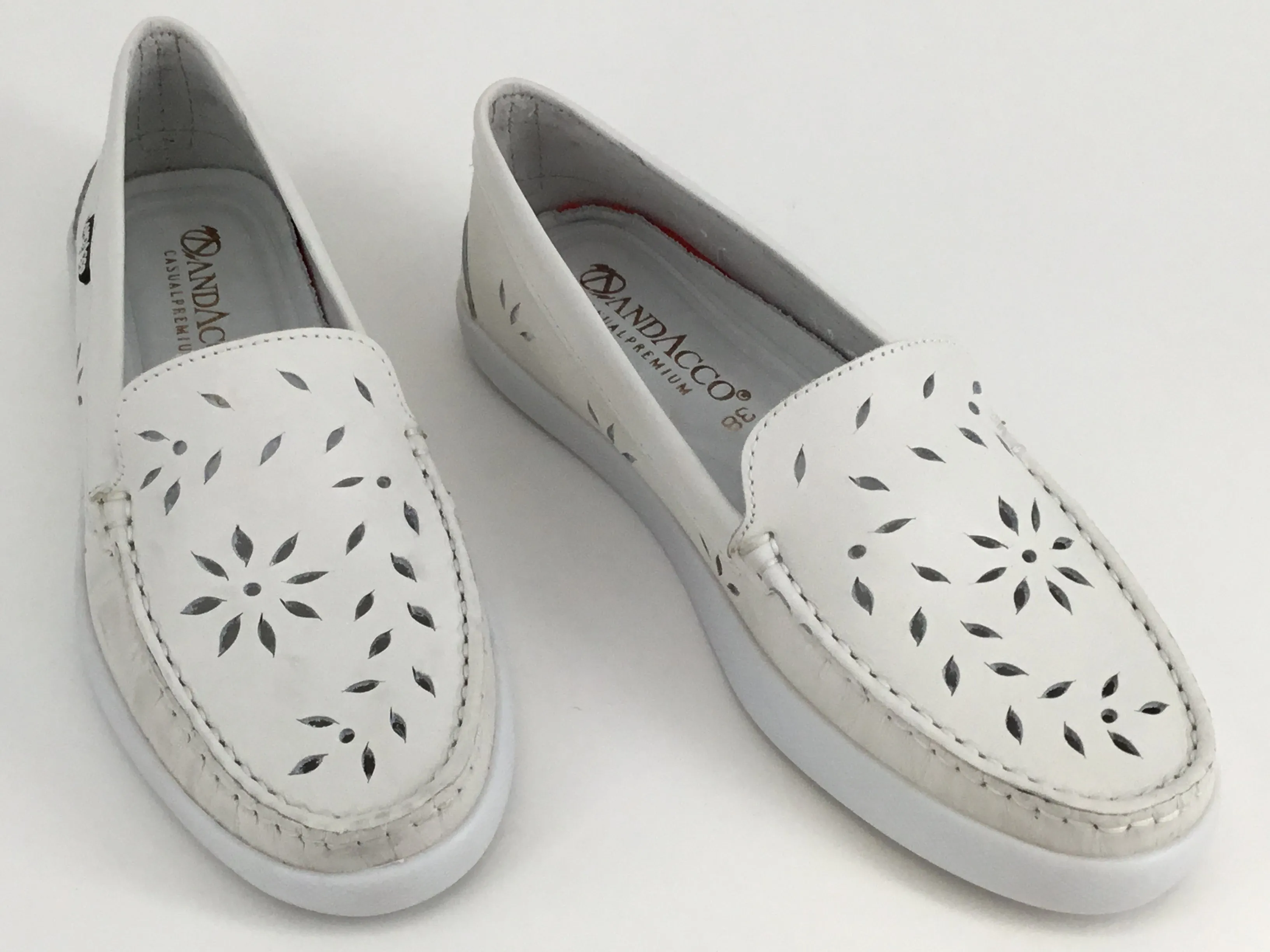 Andacco Piper available in 7 colours.