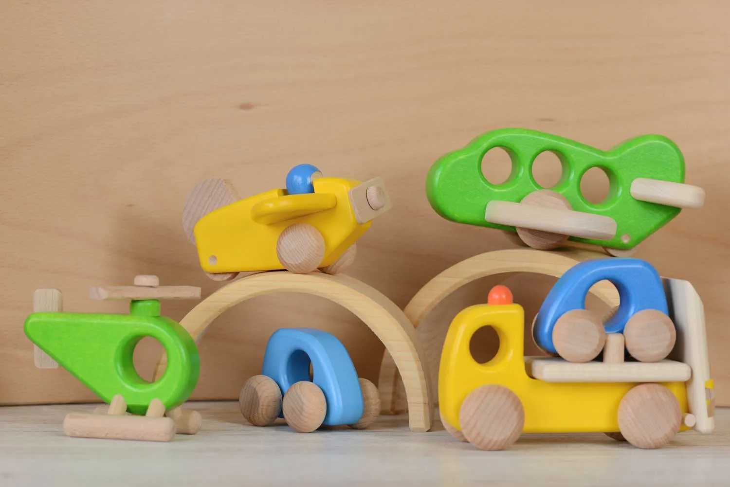 Bajo Airplane With 3 Windows - Light Blue
