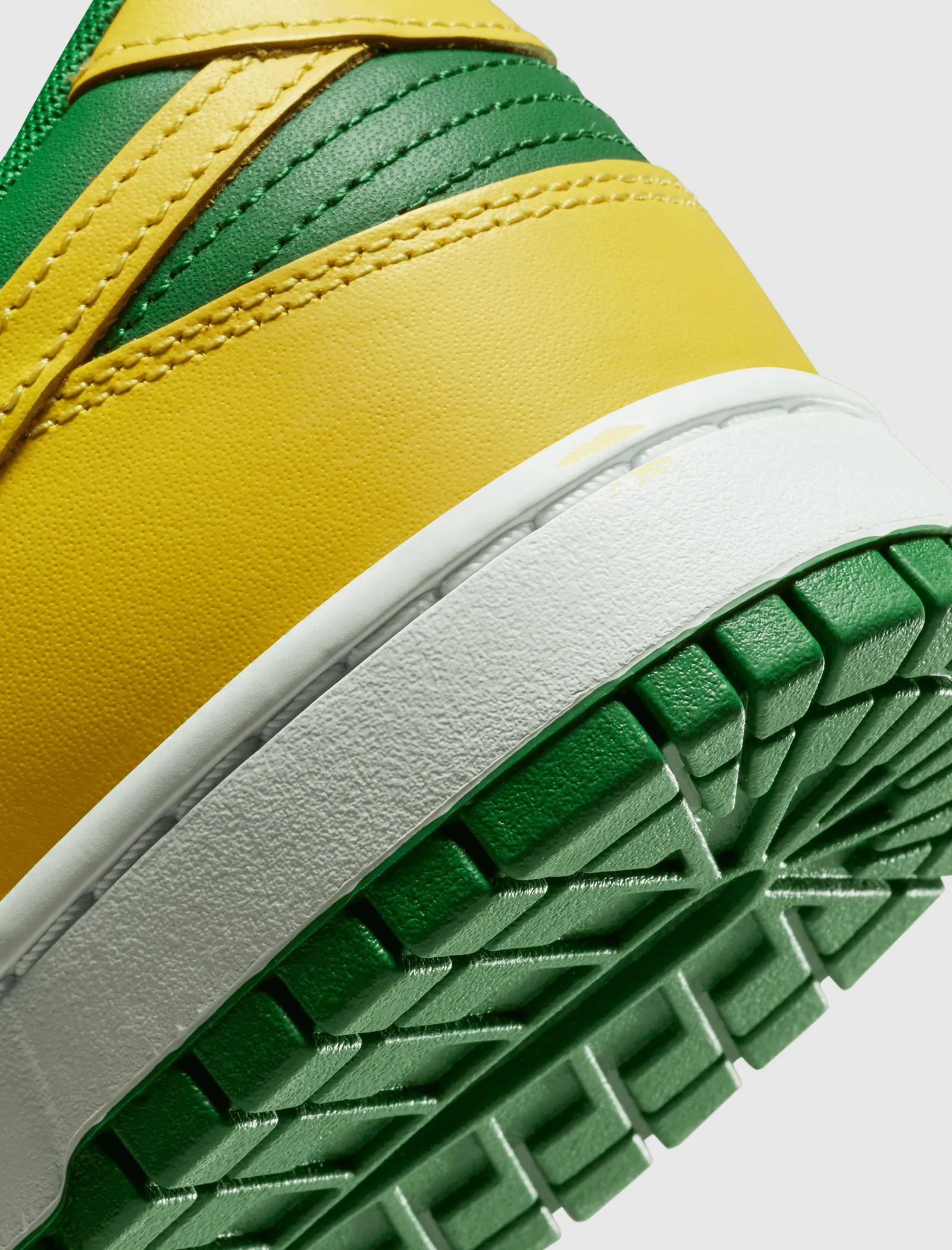 DUNK LOW "REVERSE BRAZIL"