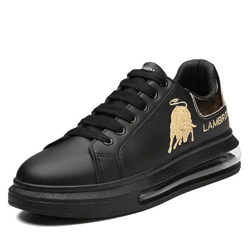 Embroidery Decoration Low Top Sneakers