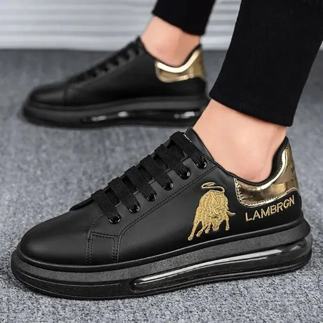 Embroidery Decoration Low Top Sneakers