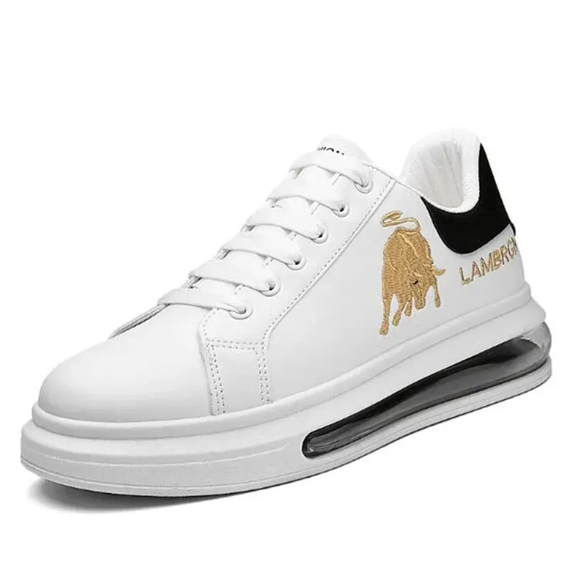 Embroidery Decoration Low Top Sneakers