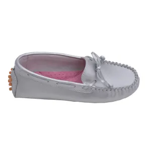 Little Big Kids Girls Silver Bow Leather Moccasin 11-4 Kids