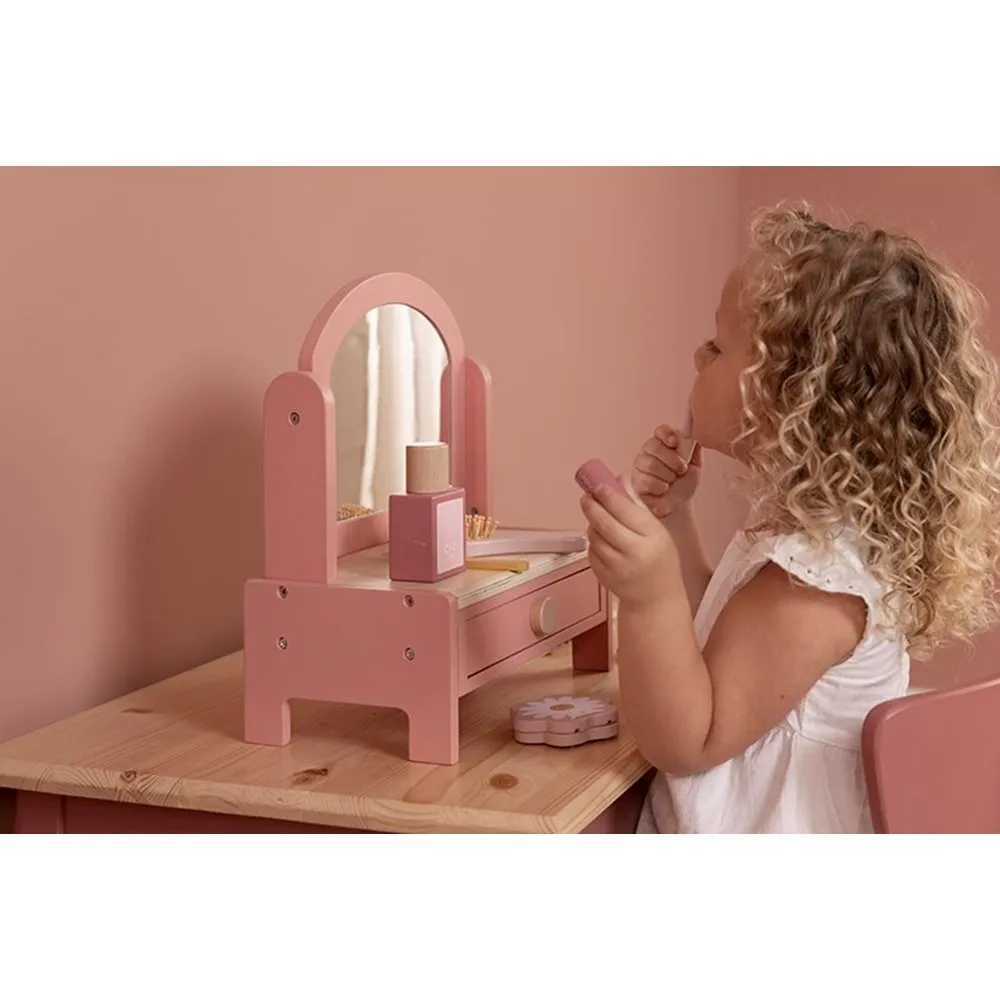 Little Dutch, Vanity Table