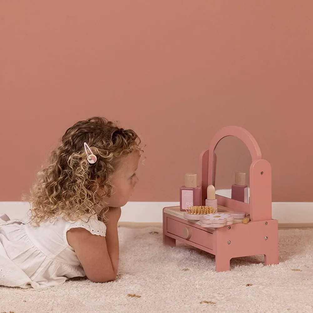 Little Dutch, Vanity Table