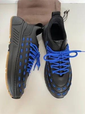 NIB $950 Bottega Veneta Mens Leather Black/Blue Sneakers 9.5 US 578305 1014