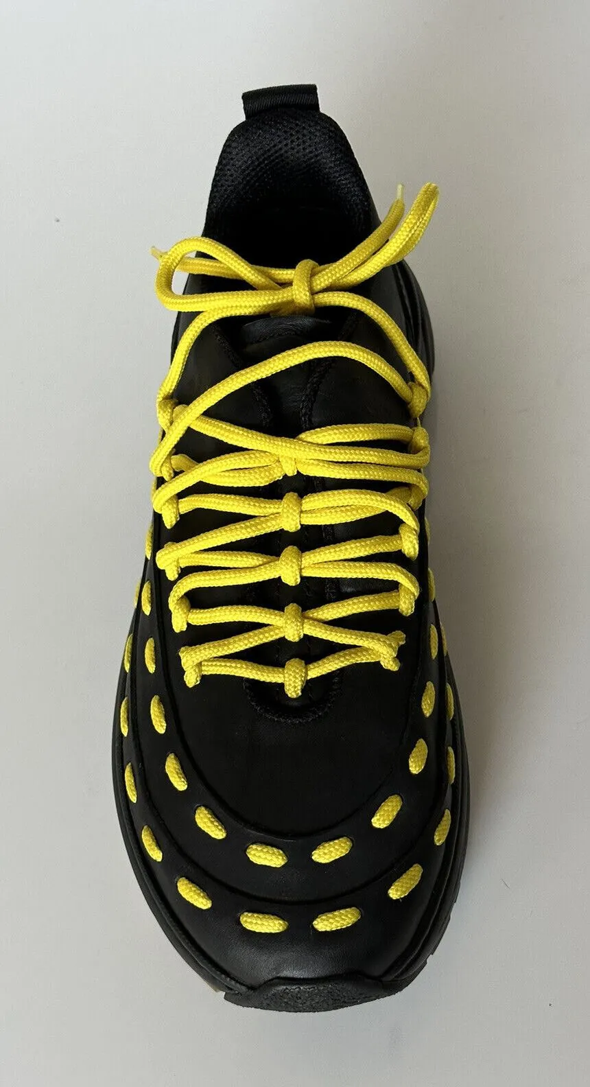 NIB $950 Bottega Veneta Mens Leather Black/Yellow Sneakers 9 US (42) 578305 1013