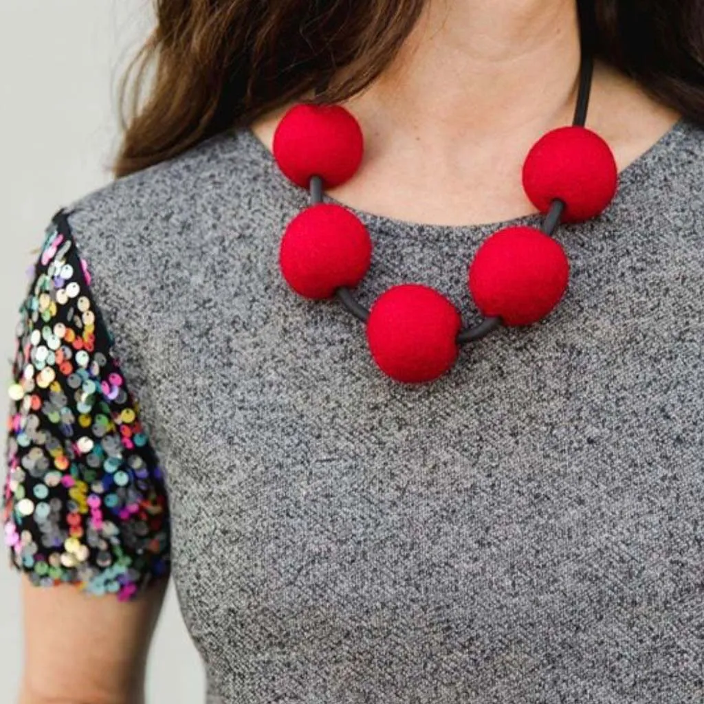 short felt necklace: chunky 5fb necklace