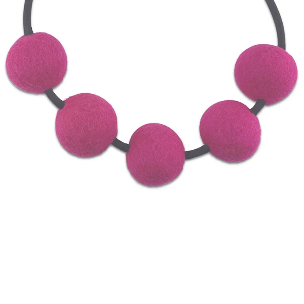 short felt necklace: chunky 5fb necklace