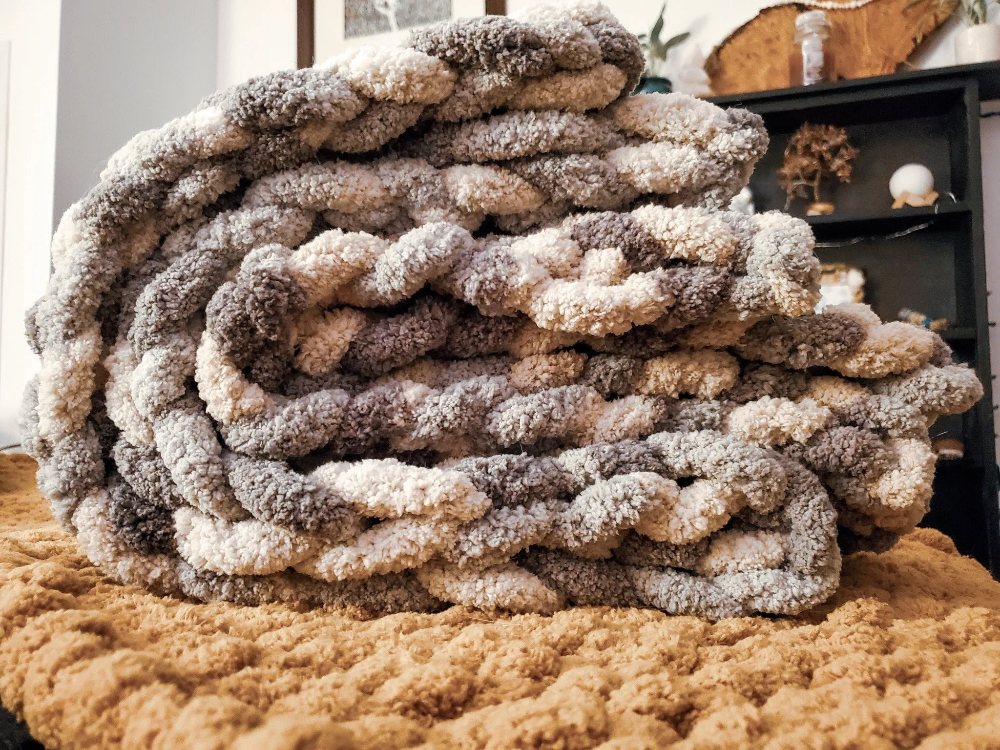 Soft and Cozy Chunky Knit Blanket Medium 40x40 - Perfect for Cuddling Up on Cold Winter Nights