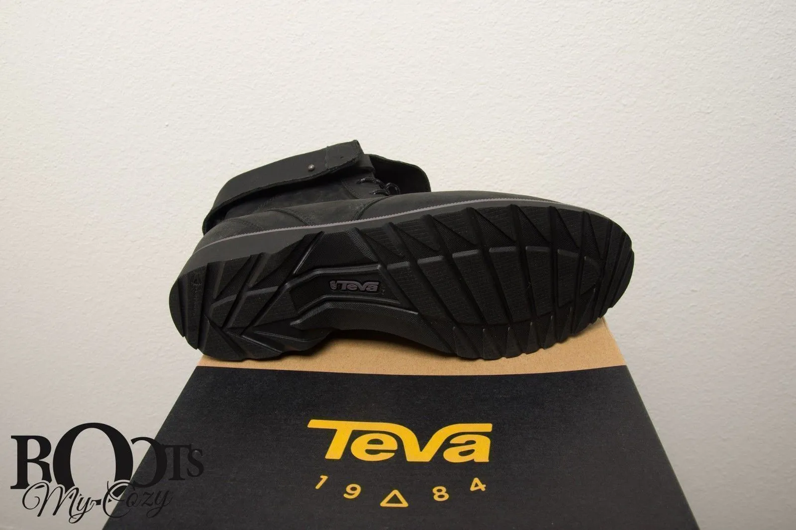Teva Delavina Lace Black Boots